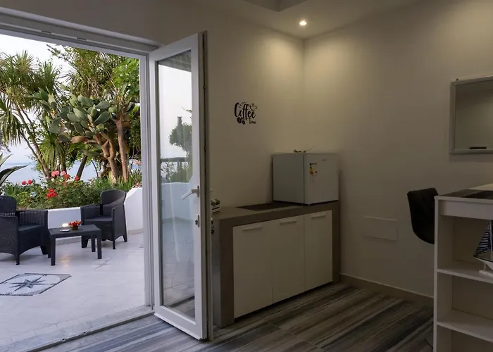Barracuda Sea View & Dinner Experience 4*