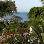 Barracuda Sea View & Dinner Experience 4* ايسكيا